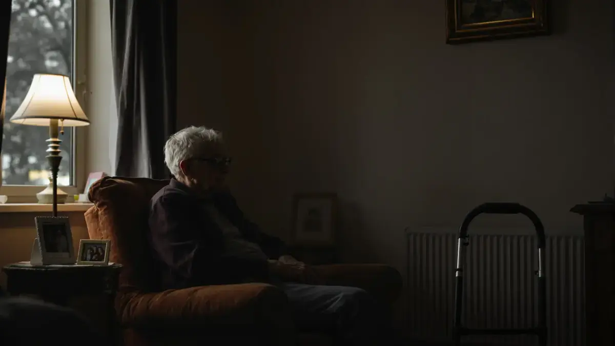 Deze 8 gedragingen van ouderen kunnen verklaren waarom sommigen kiezen voor isolement