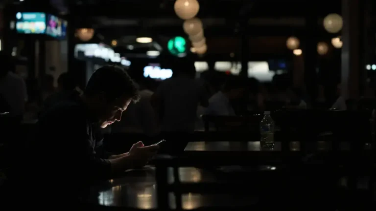 Mensen zonder hechte vrienden vertonen vaak deze 7 gedragingen zonder het te beseffen